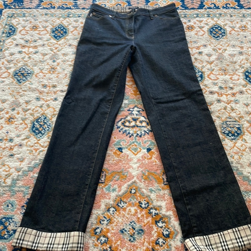 Burberry mom jeans !! Never worn. Super cute